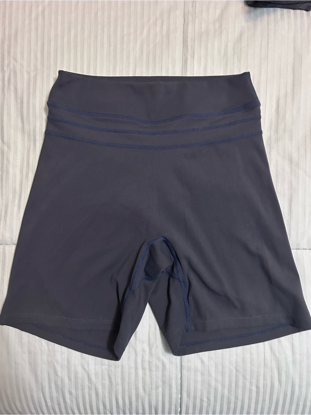 High-Waist Navy Women’s Athletic Shorts size small 6” inseam
